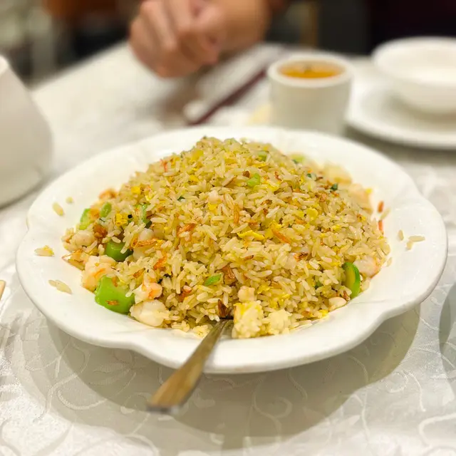櫻花蝦海皇炒飯
