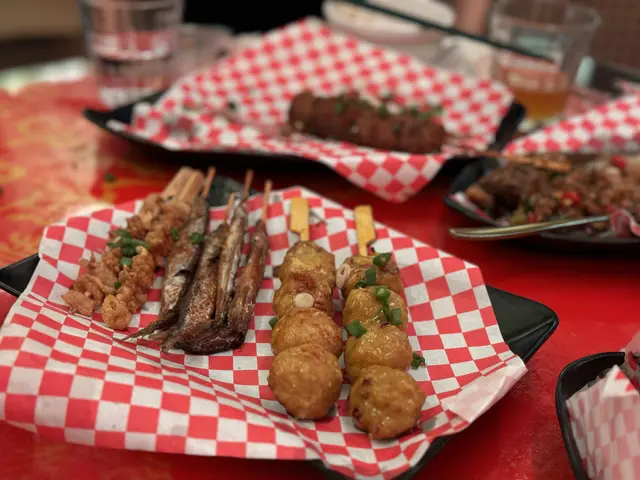 川式雞軟骨,鹽燒多春魚,蜂蜜芥末鴨丸串