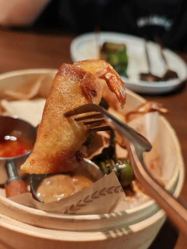 曼谷街頭小食拼盤