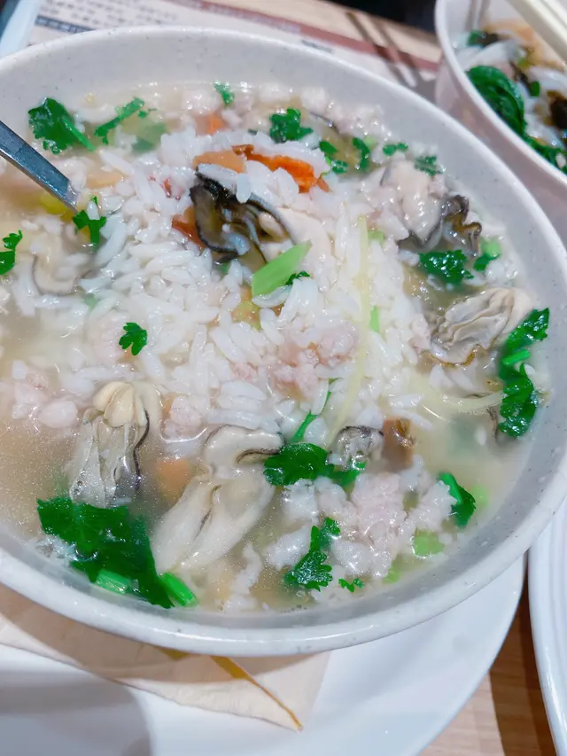 蠔仔肉碎粥