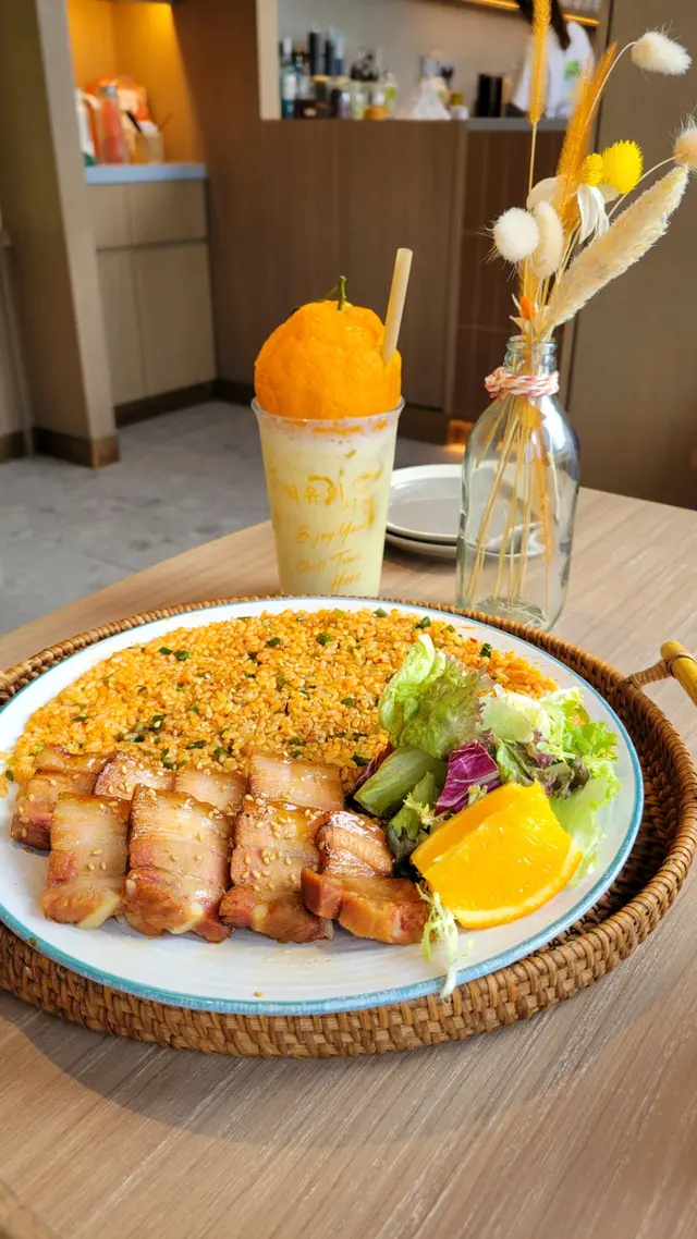 燒醬油黑毛豬白切肉紫蘇飯