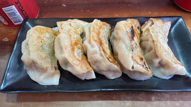 部分一夾即散的餃子