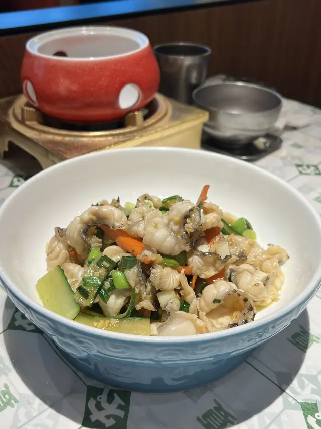 2. 招牌湖蝶魚$128(走辣少油)

- 我地叫健康版，少油仍感覺頗油，魚質煙韌無骨，細細啖容易食

- 農家有種植感覺，紅蘿蔔/蔥蒜/青瓜，切片切粒爆香，下次再試少辣或更惹味