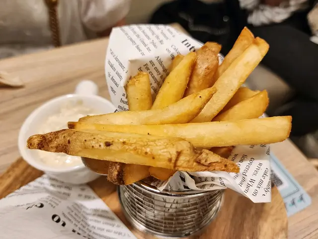 🚁🚁🚁牛肉漢堡,薯條好食