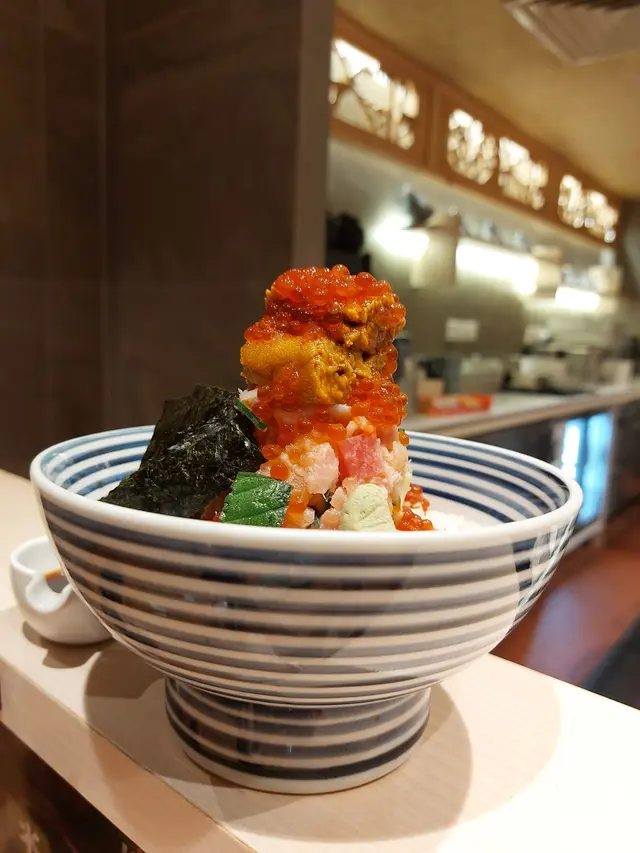 特上海鮮丼