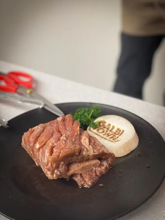 調味牛肋骨肉
