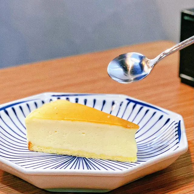 依個芝士蛋糕綿滑又唔會太乾身，芝士奶香味十足🧀食完好幸福！😌