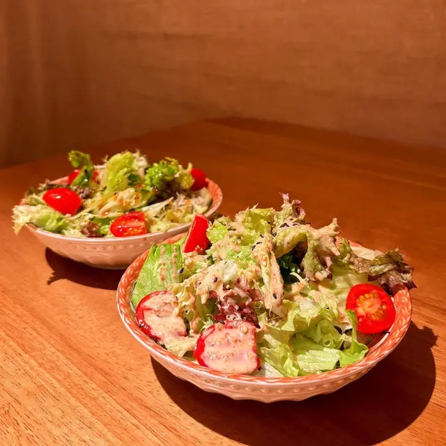 日式和風沙律 (+$18) 、日式胡麻沙律 (+$18)