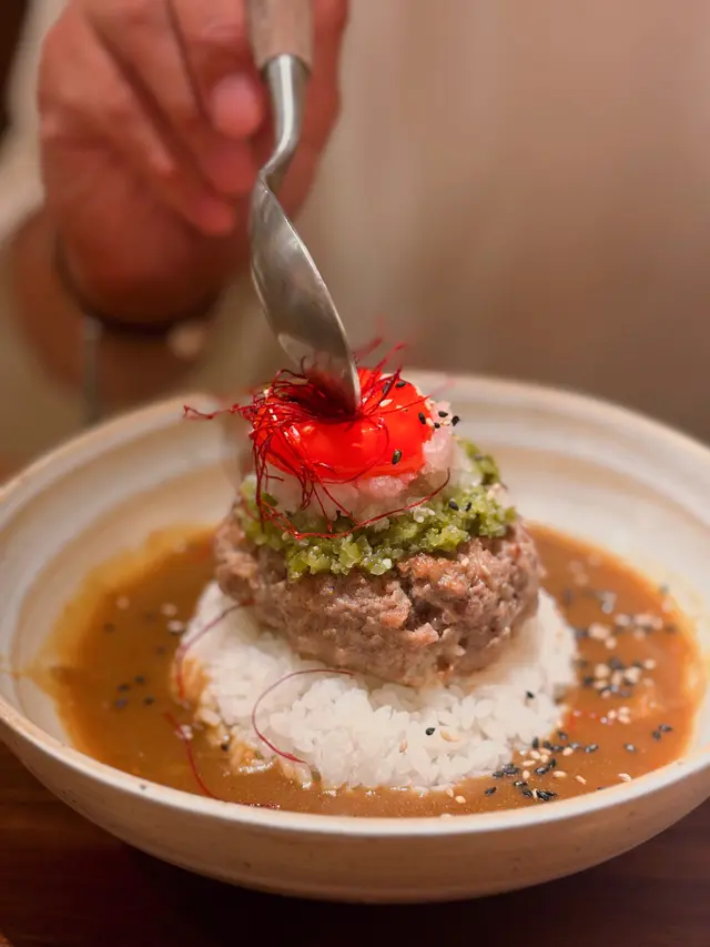 招牌手打和牛漢堡蘭王蛋飯