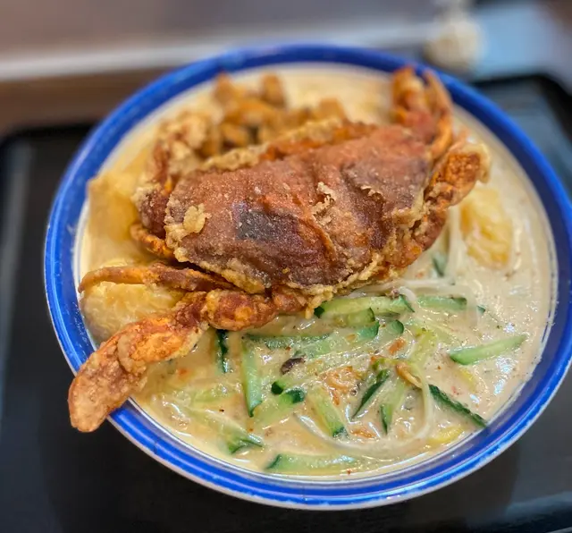原隻炸軟殼蟹蜆肉無味精椰爺秘傳叻沙摻摻