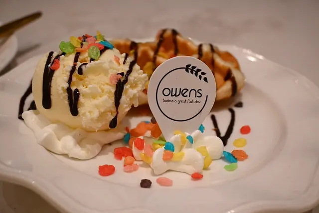 牛角窩夫配雪糕