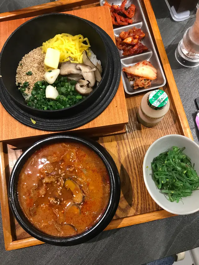 韓式大醬牛肉湯配釜飯