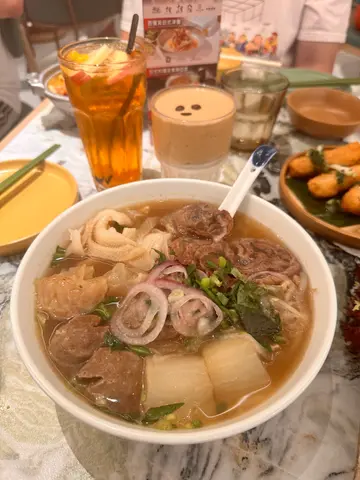 嗦嗦火车头汤河粉