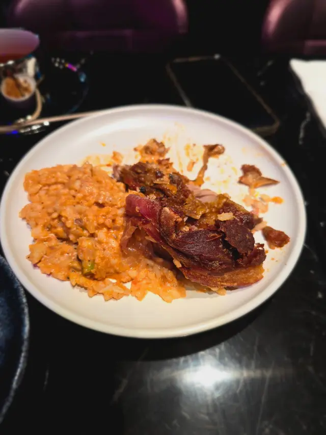 一pat 野, 豬哨咁, 咬落去D飯硬到好似隔夜飯咁