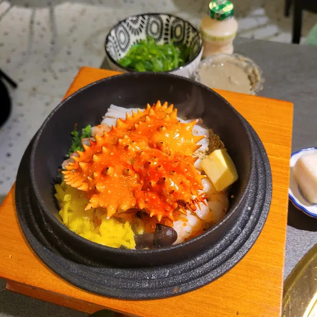蟹膏蟹肉石鍋飯