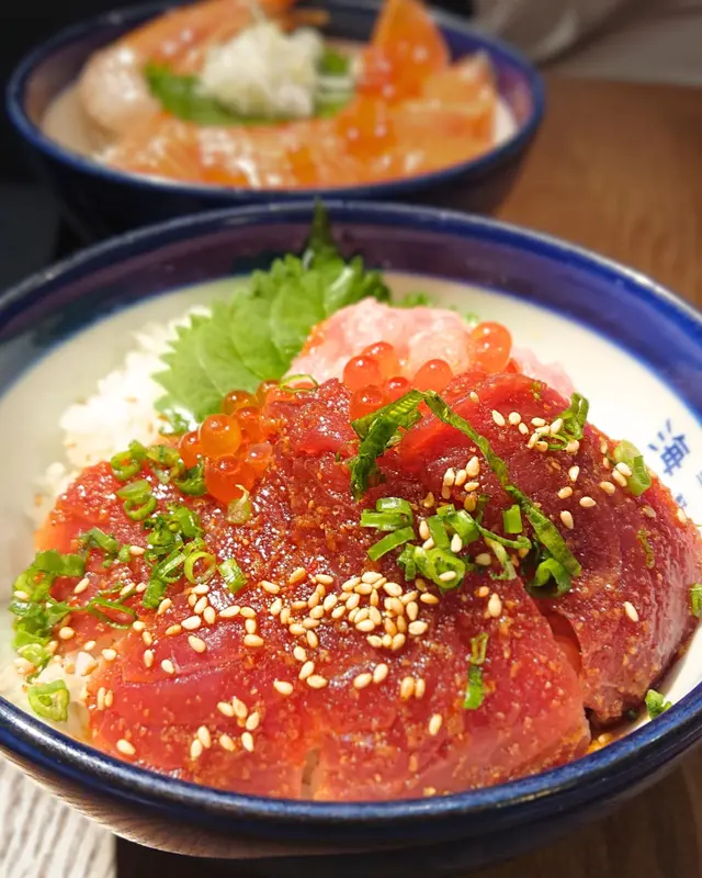醬汁吞拿魚丼