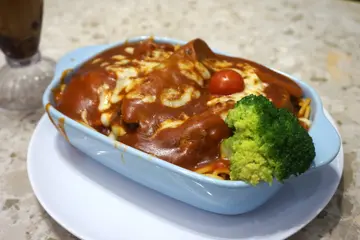 焗牛舌芝士意粉