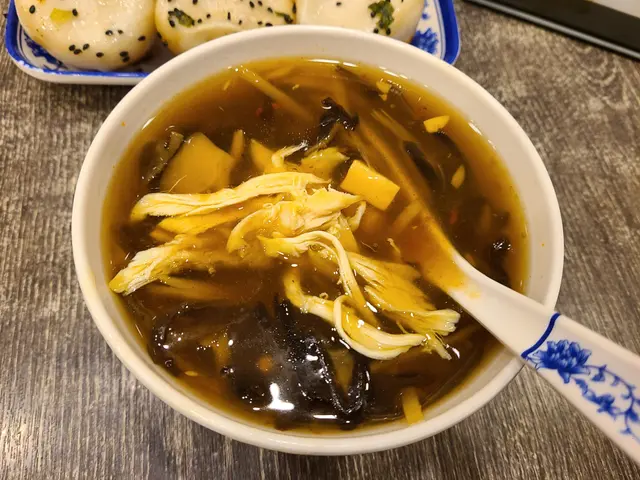 迷你雞絲酸辣湯