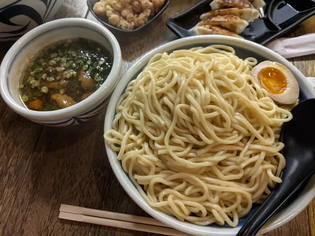 周月沾麵