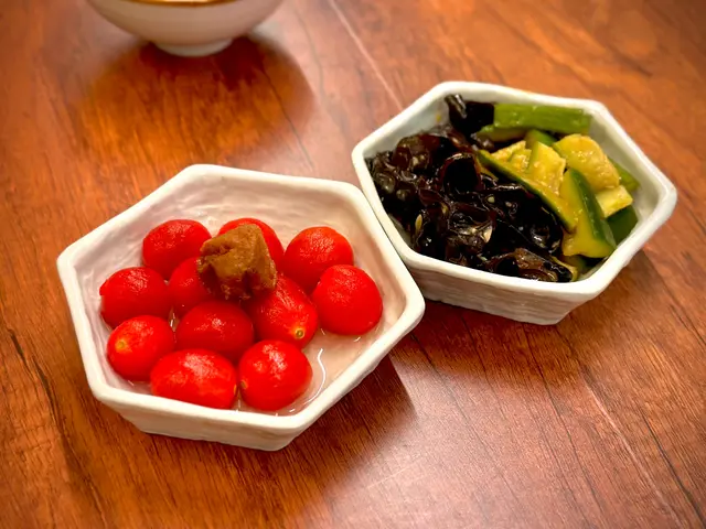 蒜泥青瓜拼雲耳