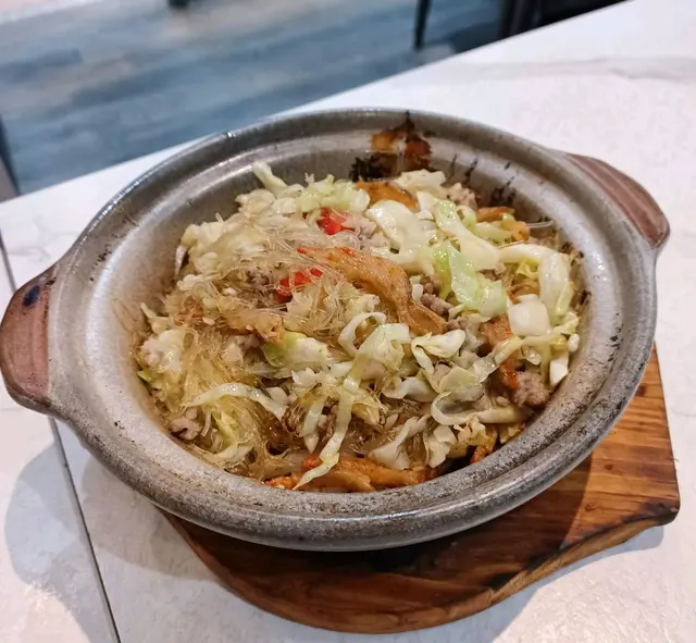 蝦乾肉鬆椰菜粉絲煲