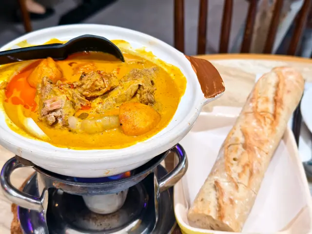 越南咖哩牛腩鍋(配法包)