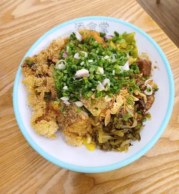 鹽酥豬排骨滷肉飯便當