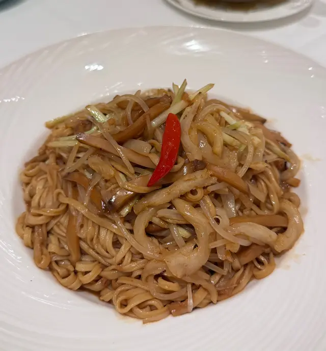 XO醬花膠絲燜伊麵