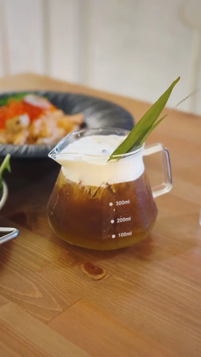 奶蓋蔗汁烏龍茶