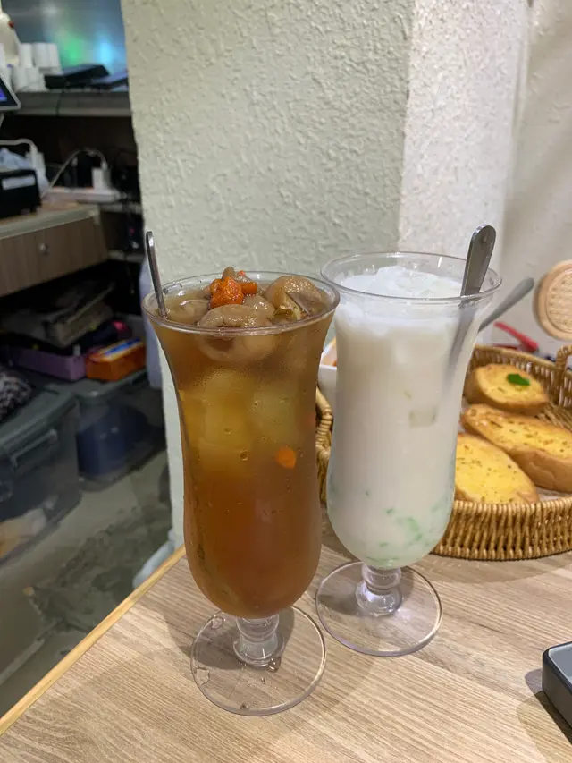 龍眼冰,椰汁珍多冰