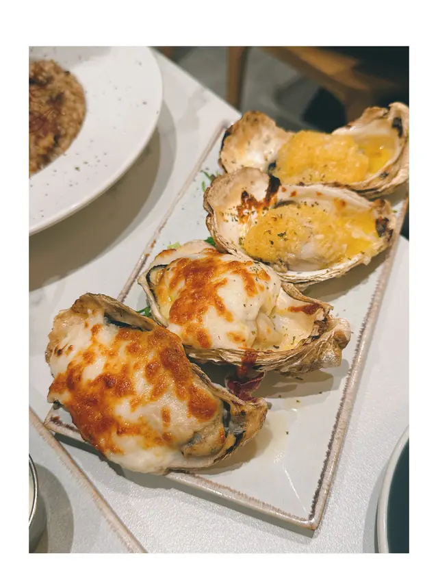 芝士/蒜蓉焗生蠔