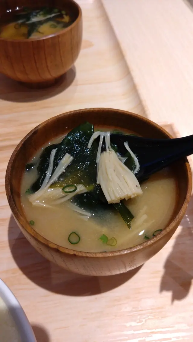 配料包括:海帶、金菇、本菇及蔥粒等。對我來說,不會重口味!