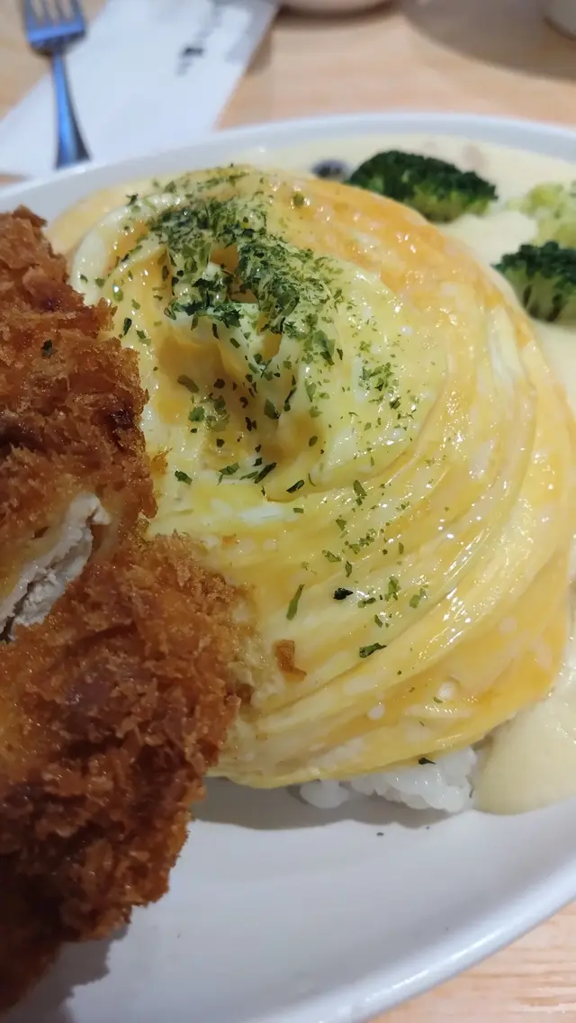 蛋包飯用上旋風蛋,賣相更吸引出色