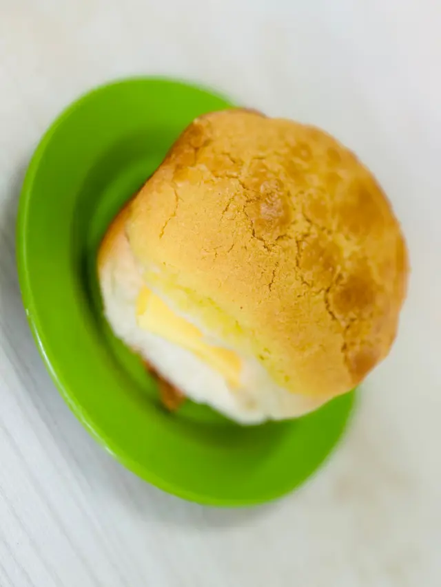 菠蘿油