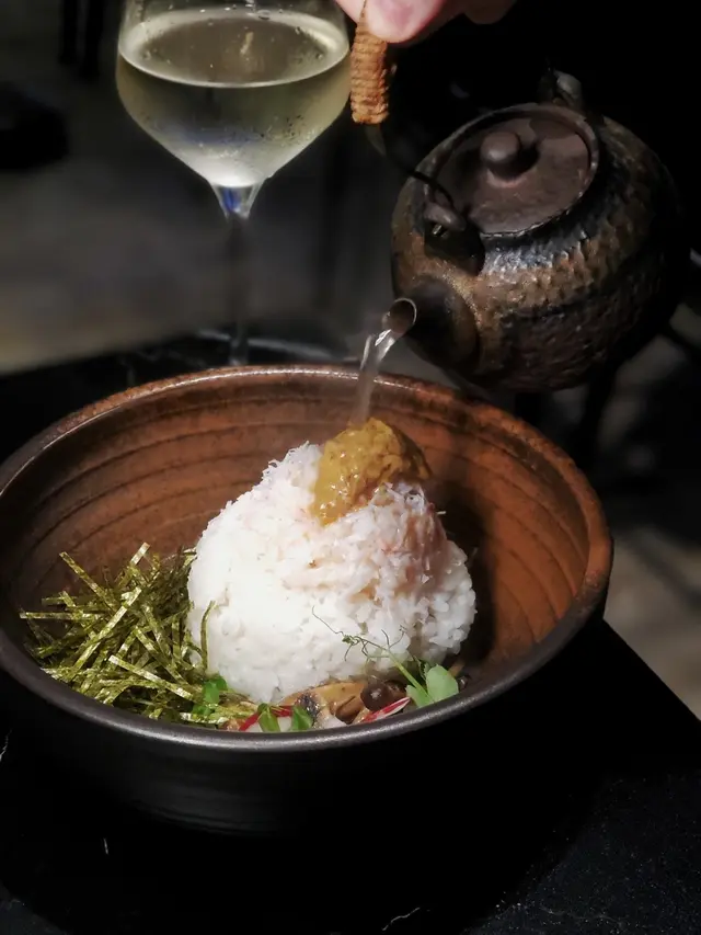 松葉蟹肉蟹膏木魚湯泡飯