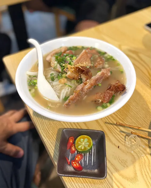 香茅燒豬扒湯檬