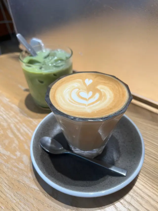 Flat  White