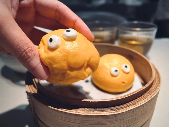 睇住流奶