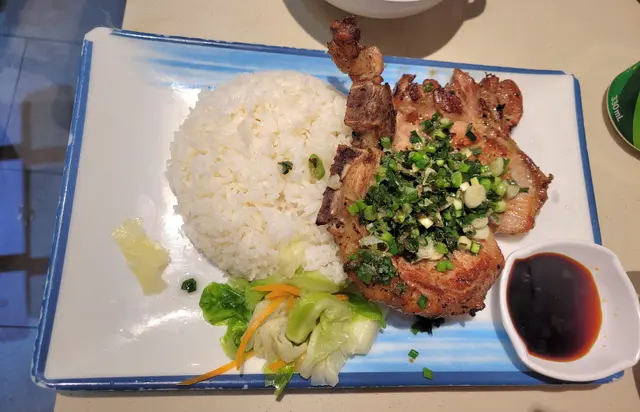 勁蔥燒厚豬扒飯