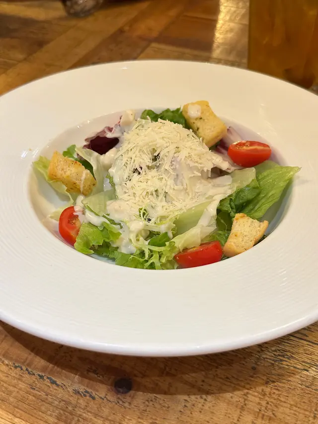 凱撒沙律（半份）