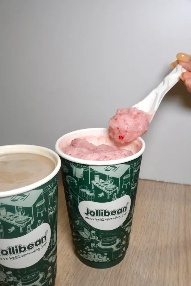 士多啤梨豆乳沙冰