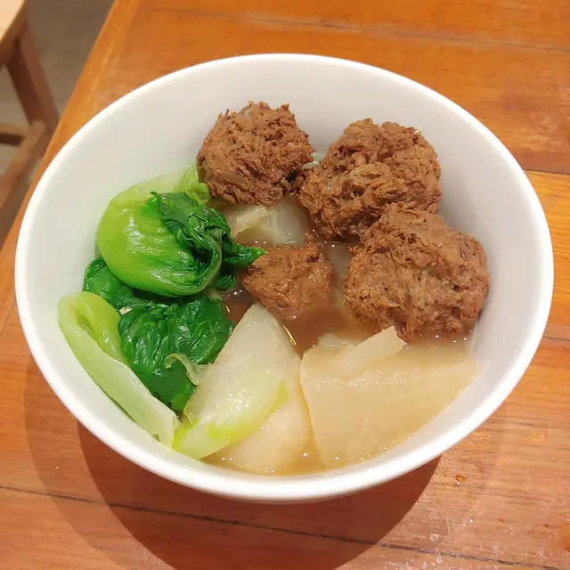 清湯蘿蔔素羊腩