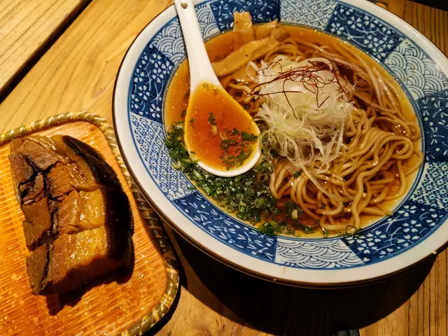 九味醬油湯拉麵