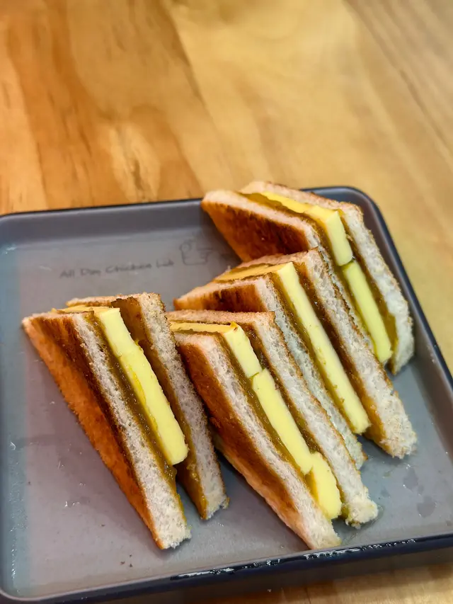 超好食！夾鮮油！正！
#香港美食 #咖央 