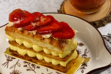 士多啤梨拿破崙