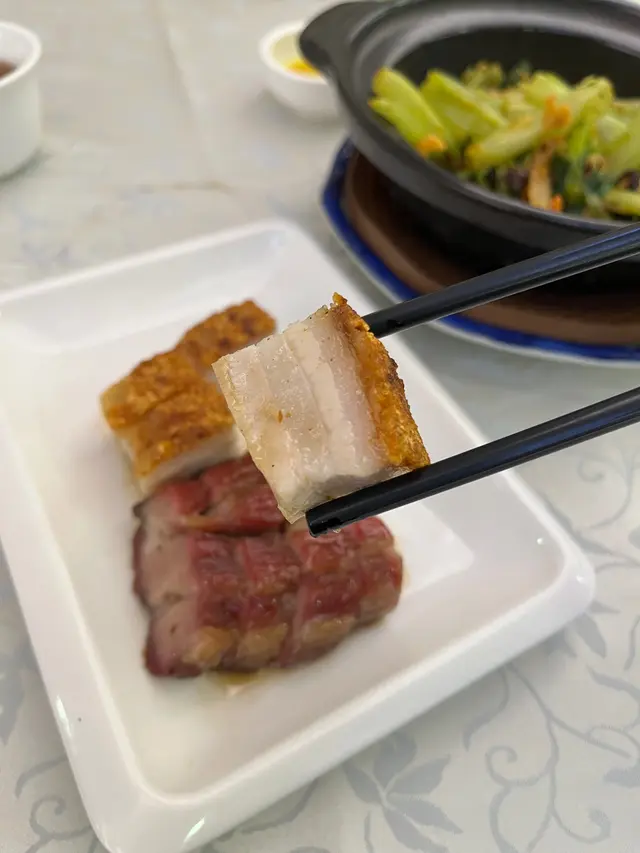 脆皮燒腩仔