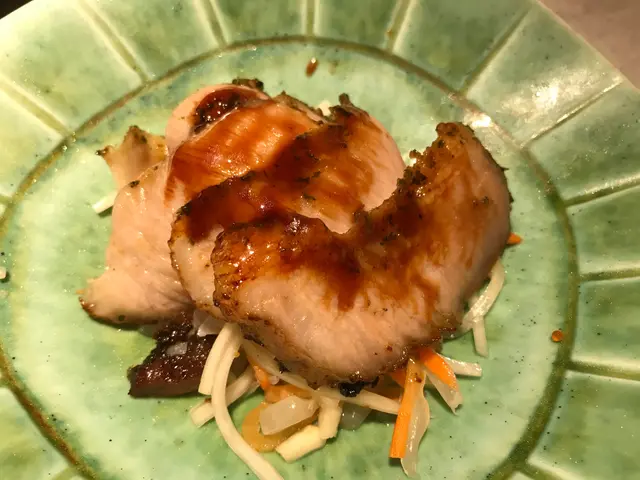 炭燒豬頸肉沙律