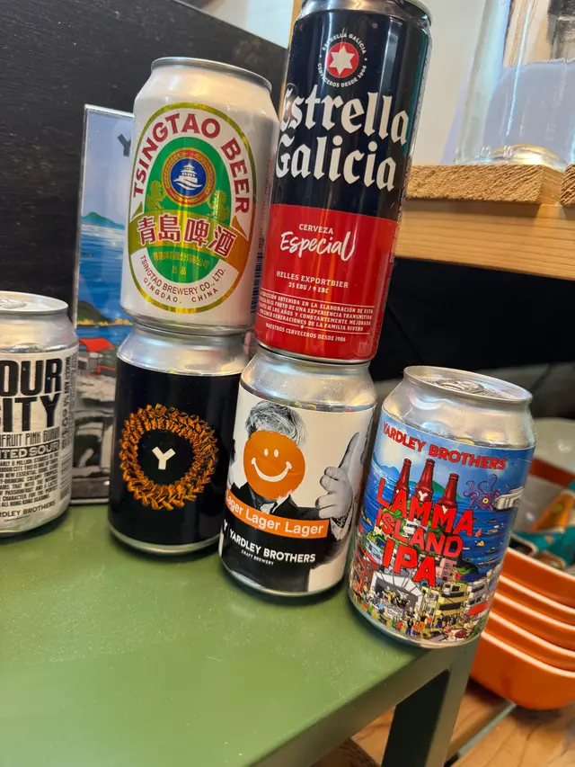 全部罐裝飲品，夠凍，但沒有冰