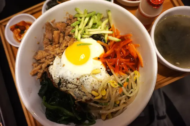 雞肉韓式什錦飯