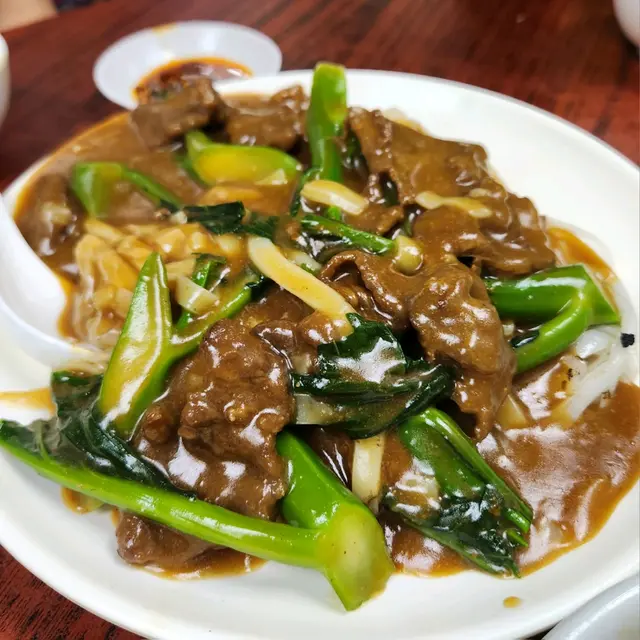 沙茶牛肉炒河